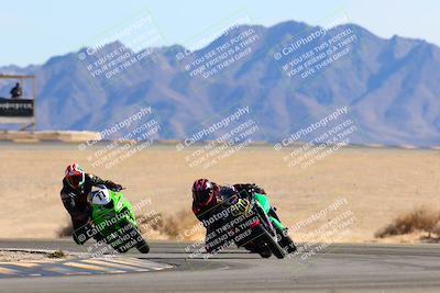 media/Jan-08-2022-SoCal Trackdays (Sat) [[1ec2777125]]/Turn 4 (1145am)/